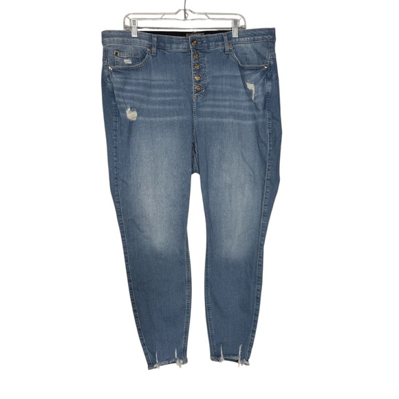 Torrid Bombshell Skinny Jeans Premium Stretch Comfort Wash Denim Size 20 Rips - Picture 1 of 11